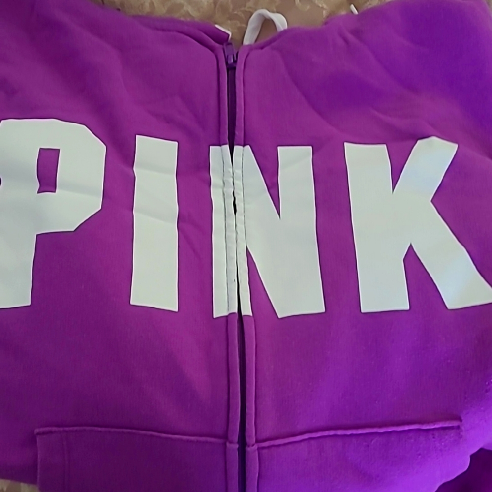 VS Sweat suit